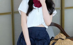 女人不哭主题曲